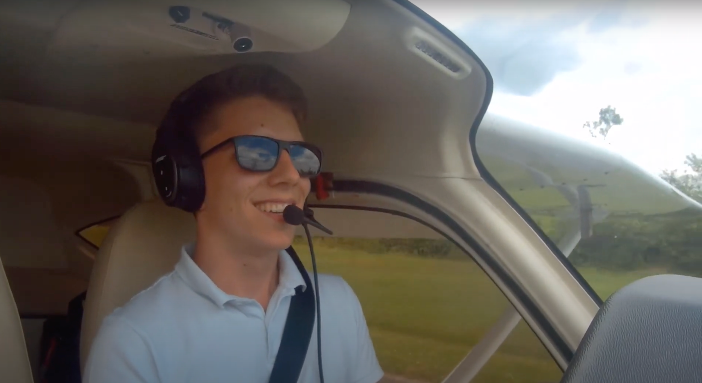 Video laden: Der erste Alleinflug unseres Vereinsmitglieds Niklas